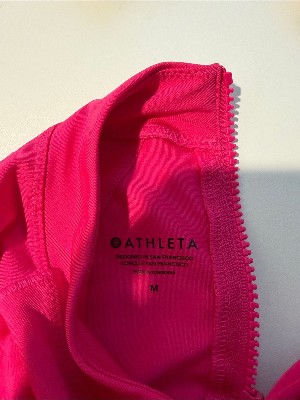 Athleta North Point Rashguard Hot Pink Medium - Picture 7 of 7